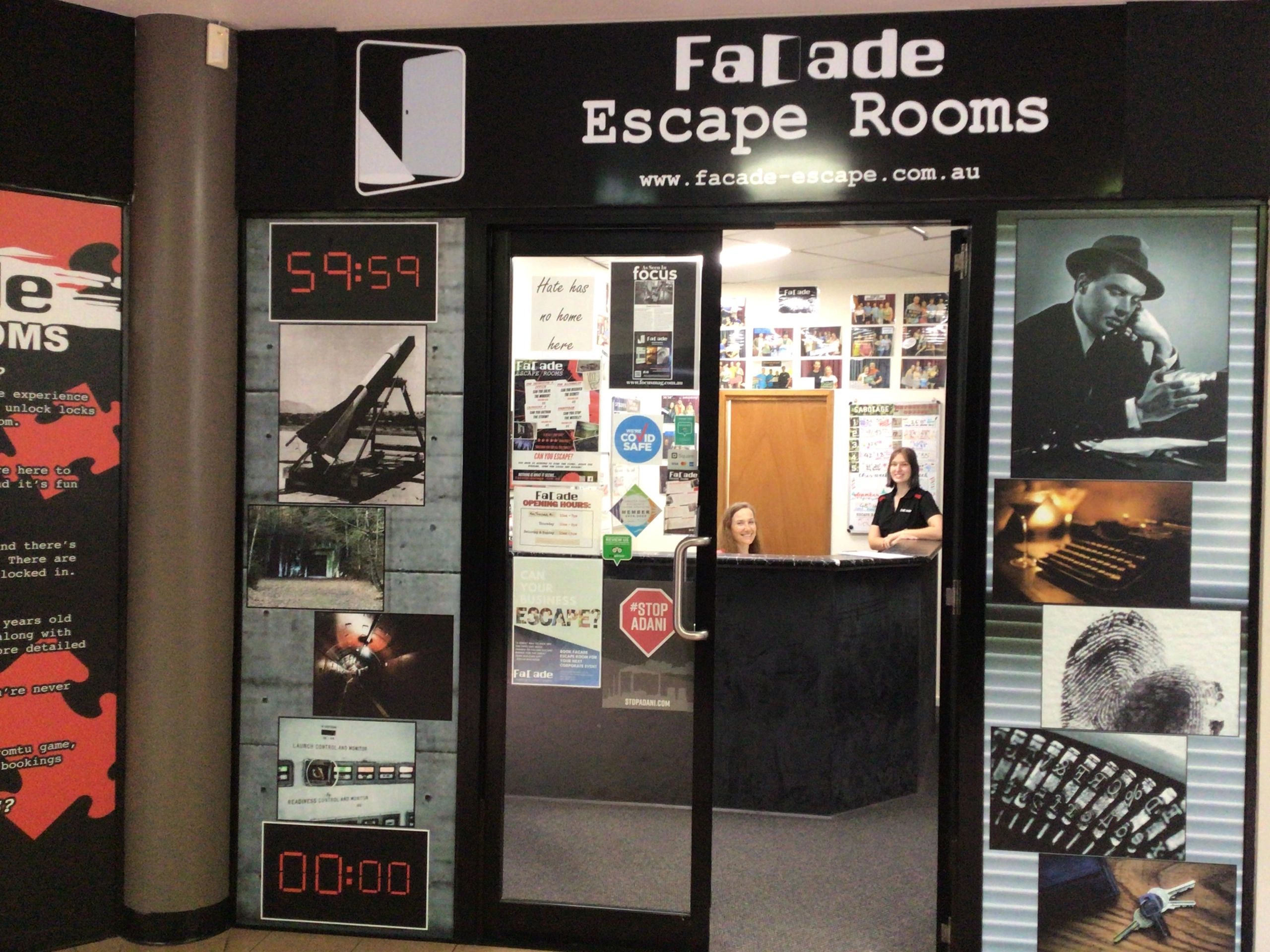 Façade Escape Room